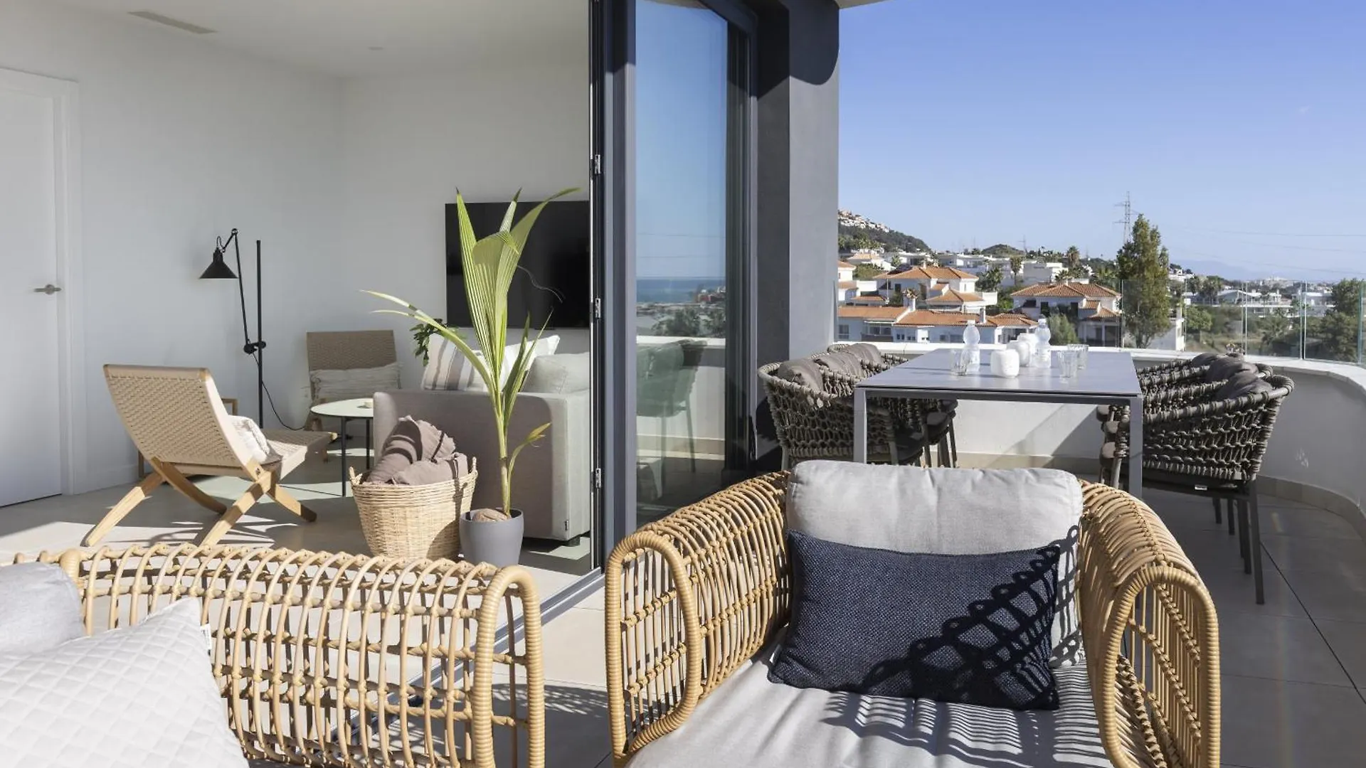 Apartment Higueron Skyline Suite Fuengirola