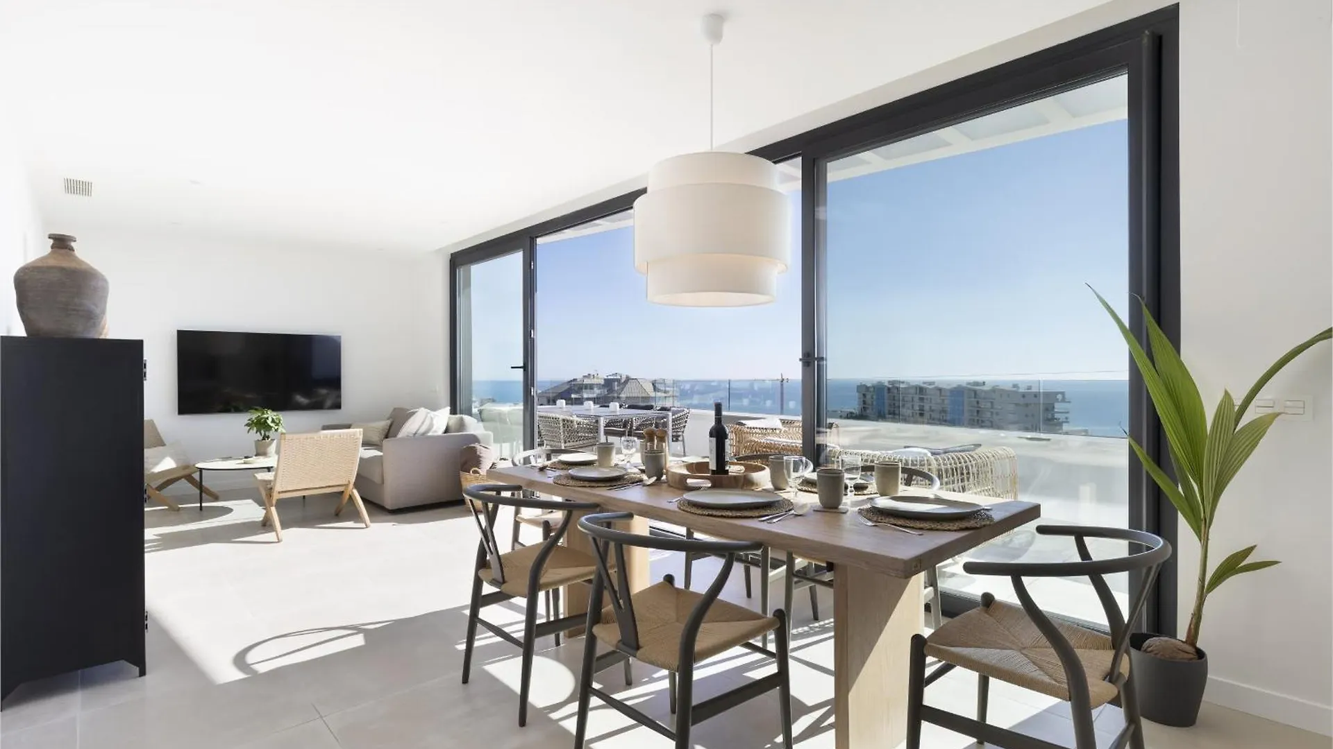 Higueron Skyline Suite Fuengirola